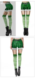 Détail du legging Saint-Patrick avec rayures vertes et design sexy au niveau des hanches