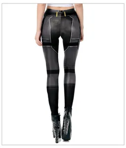 Détail de l'imprimé numérique 3D sur un legging de yoga noir ajusté au motif technique