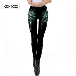 Détail de legging Black Widow avec impression 3D et motifs mandala bleus et jaunes