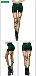 Détail du legging Saint-Patrick avec motifs de trèfles verts et imprimé dentelle