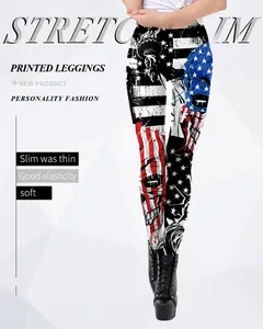 Detalle de leggings estampados elásticos con bandera de EE. UU. y Estatua de la Libertad