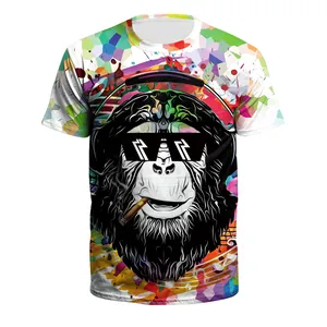 Détail du t-shirt pour homme avec imprimé 3D coloré d'un singe portant lunettes et casque