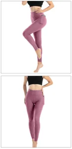 Dettaglio della tasca laterale per cellulare sui leggings da yoga rosa testurizzati
