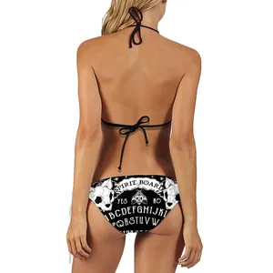 Tweeledige zwarte punk bikini met mystiek ouijabord- en mottenpatroon op de rugzijde