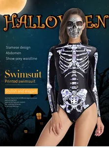Détail du maillot de bain squelette avec texture en cristal pour la fête d'Halloween