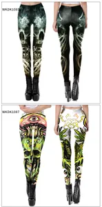 Detailweergaven van creatieve schedelgraffiti en surreële paddenstoelpatronen op leggings