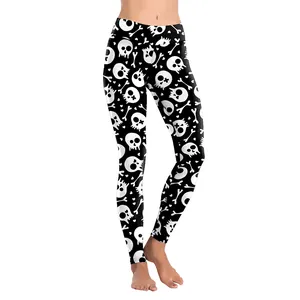 Leggings slim neri da donna con stampa all-over di teschi e ossa in stile cartone animato