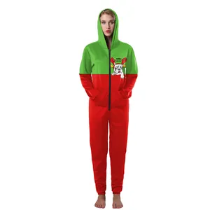Combinaison de Noël à capuche avec patchwork rouge-vert et imprimé bulldog festif