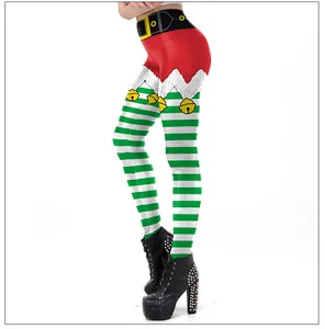 Détail de leggings elfe de Noël avec jambes rayées et imprimé ceinture festive