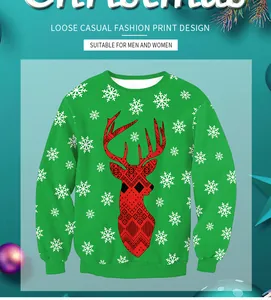 Détail d'un sweat de Noël vert avec silhouette de renne rouge et motifs de flocons de neige