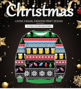 Details des Weihnachts-Sweatshirts mit Rentier-Print und grünen gerippten Ärmelbündchen