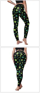 Detail der St. Patrick's Day Leggings mit grünem Kleeblatt-Druck und hohem Bund