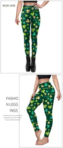 Detailansicht der St. Patrick's Day Leggings mit Kleeblatt-Druck und Good Luck Text