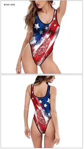 Vista detallada frontal y trasera de un bañador de cintura alta con estampado de bandera USA