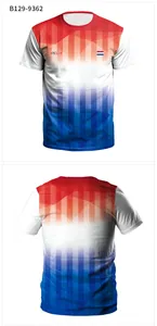 Dettaglio della maglia da calcio olandese con stampa geometrica rossa bianca blu
