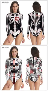Vorder- und Rückansicht von Halloween-Bodysuits mit 3D-Skelett- und Totenkopf-Digitaldruck