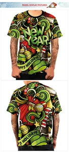 Detail van voor- en achterkant van een heren t-shirt met feestelijke graffiti