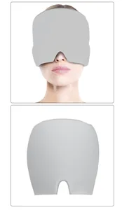 Detalle de un gorro frío gris para migraña con corte en U para mayor comodidad facial