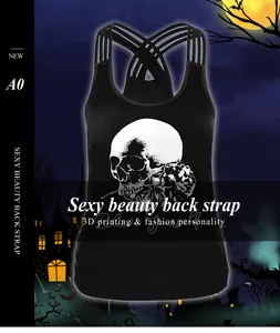Detail der sexy überkreuzten Träger am Rücken dieses schwarzen Tops mit Totenkopf