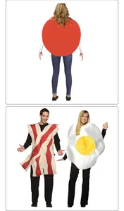 Vue détaillée du costume adulte bacon et œuf au plat pour fête costumée