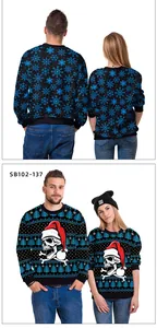 Vorder- und Rückseite von Weihnachtspullover mit Totenkopf-Print und Schneeflocken