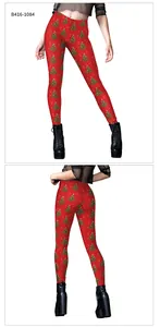 Vue avant et arrière du legging de Noël rouge avec sapins et motifs de neige blanche