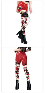 Vue avant et arrière du legging de Noël pour femmes avec imprimés de carlins festifs