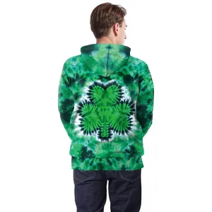 Sudadera tie-dye verde de San Patricio con estampado de trébol en la espalda