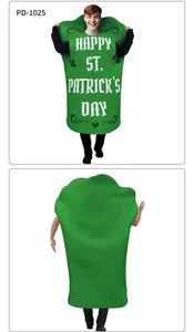 Vue avant et arrière du costume vert de la Saint-Patrick avec impression festive