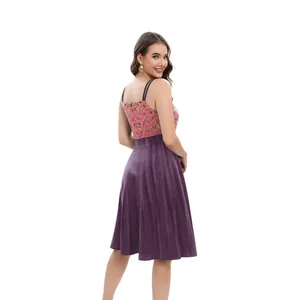 Halloween Hexen-Camisole-Kleid für Damen mit Blumenmuster und lila strukturiertem Rock
