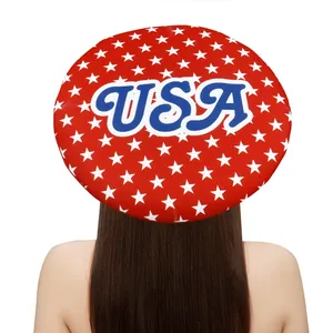 Sombrero bandera USA Día de la Independencia con estrellas blancas y texto azul en rojo