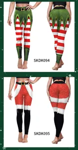 Viste dettagliate fronte e retro dei leggings festivi a righe elfo e rosso Natale