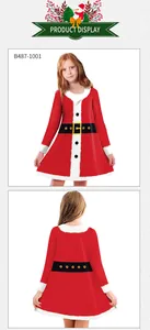 Détail de robe de Noël pour filles avec motif bonhomme de neige et imprimé fausse fourrure