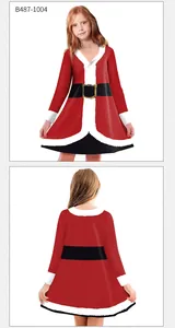 Détails avant et arrière d'une robe de Noël pour fille avec motifs Père Noël