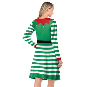 Vista trasera de un vestido navideño de elfo con rayas rojas, verdes y blancas y campanas