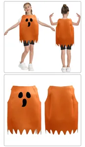Dettaglio del gilet costume da fantasma arancione per bambini con stampa per Halloween