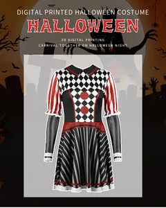 Détail d'un costume de clown pour filles avec impression 3D et motifs à rayures et damier