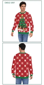 Détails recto-verso d'un pull de Noël avec motif sapin JOY et imprimés de rennes festifs
