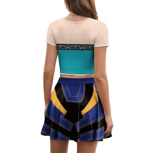 Ensemble cosplay K-pop avec crop top et jupe plissée à motifs géométriques