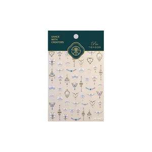 Stickers ongles M-943 minimalistes avec papillons 3D bleus et motifs bijoux dorés