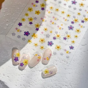 M-994 Relief-Blumen-Nagelaufkleber mit Frühlingsmotiven auf hellem Untergrund