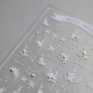 Autocollants à Ongles Fleurs en Relief 3D Style Français Blanc Argent Papillon Künstliche Perle Décoratifs Auto-adhésifs pour Ongles Femme Manucure