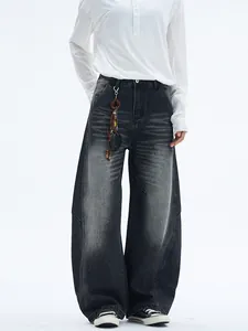 Jean large délavé noir pour homme avec coupe incurvée et silhouette baggy décontractée