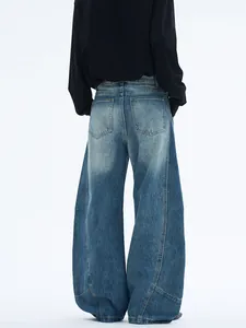 Jean large pour homme avec coupe 3D incurvée et finition délavée de style vintage