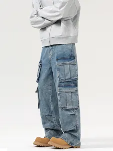 Jean cargo rétro bleu clair rétro pour homme avec plusieurs poches et coupe droite urbaine
