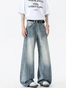 Jean large délavé bleu clair pour hommes avec coupe droite décontractée et ceinture