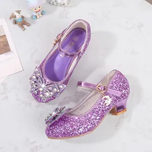 Lila Glitzer Prinzessinnenschuhe für Mädchen mit Strass-Schleife und Sternanhänger Detail
