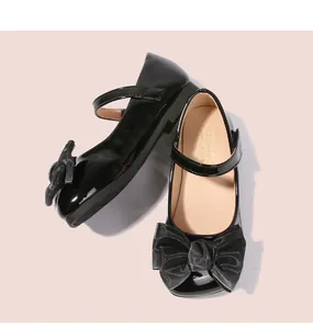Détails de chaussures Mary Jane en cuir verni noir brillant avec nœud pour filles