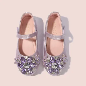 Glitzernde lila Mary Jane Prinzessinnenschuhe für Mädchen mit Strassblumen-Verzierung