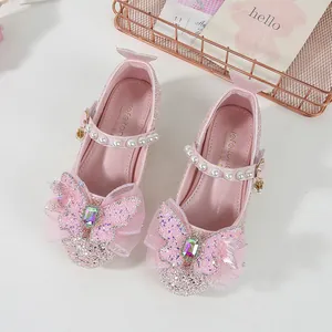 Funkelnde rosa Prinzessinnenschuhe für Mädchen mit Glitzer und dekorativer Perlscheife